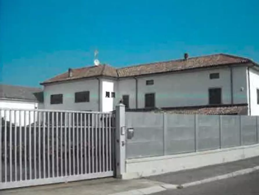 Immagine 3 di Appartamento in vendita  a Alessandria