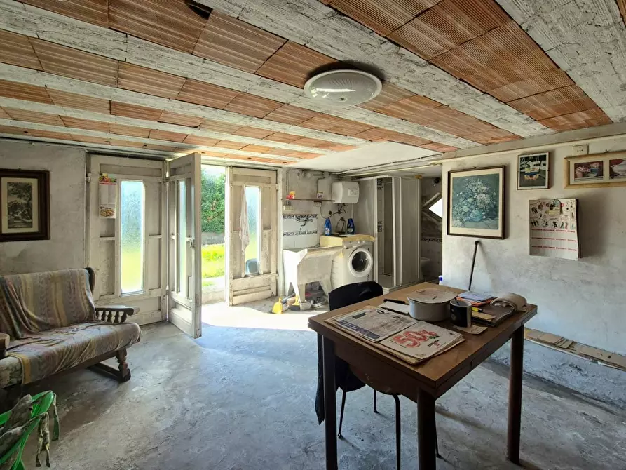 Immagine 29 di Villa in vendita  a Capannori