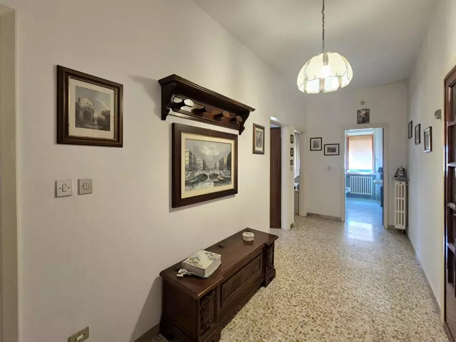 Immagine 20 di Villa in vendita  a Capannori