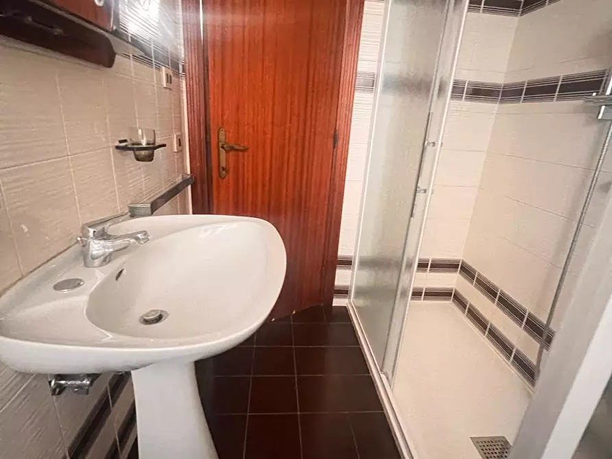 Immagine 18 di Appartamento in vendita  a Poggibonsi