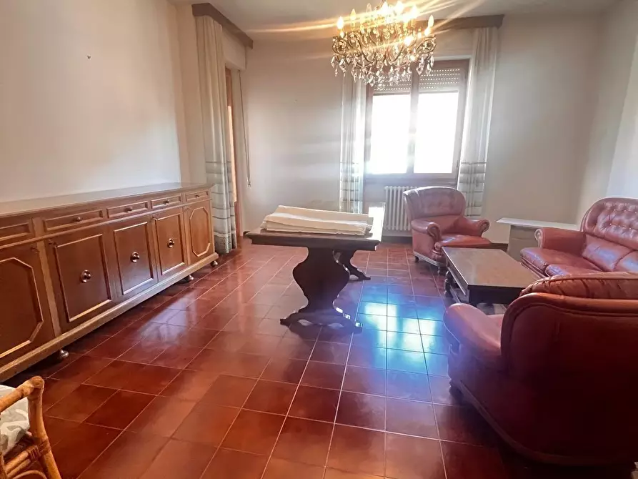 Immagine 15 di Appartamento in vendita  a Poggibonsi