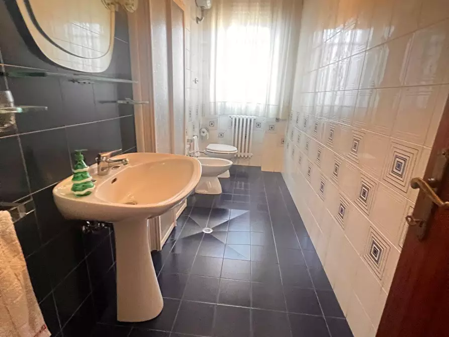 Immagine 19 di Appartamento in vendita  a Poggibonsi