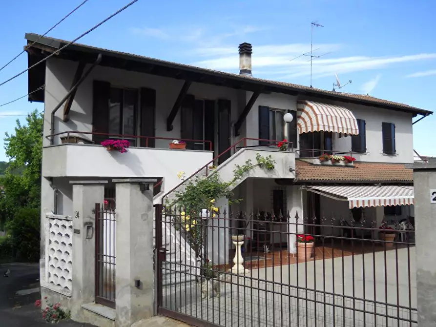 Immagine 1 di Villa in vendita  a Castelletto Monferrato