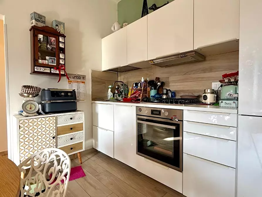 Immagine 5 di Appartamento in vendita  a Massa