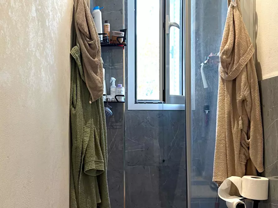 Immagine 12 di Appartamento in vendita  a Massa