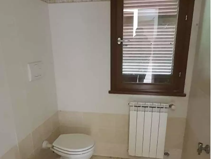 Immagine 9 di Casa bifamiliare in vendita  a Casciana Terme Lari