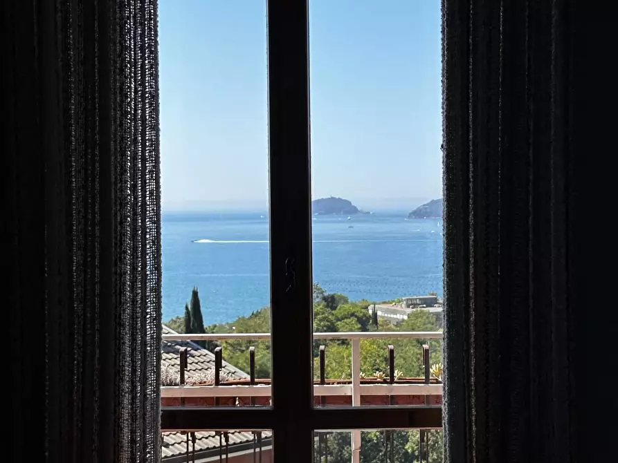 Immagine 4 di Appartamento in vendita  a Lerici