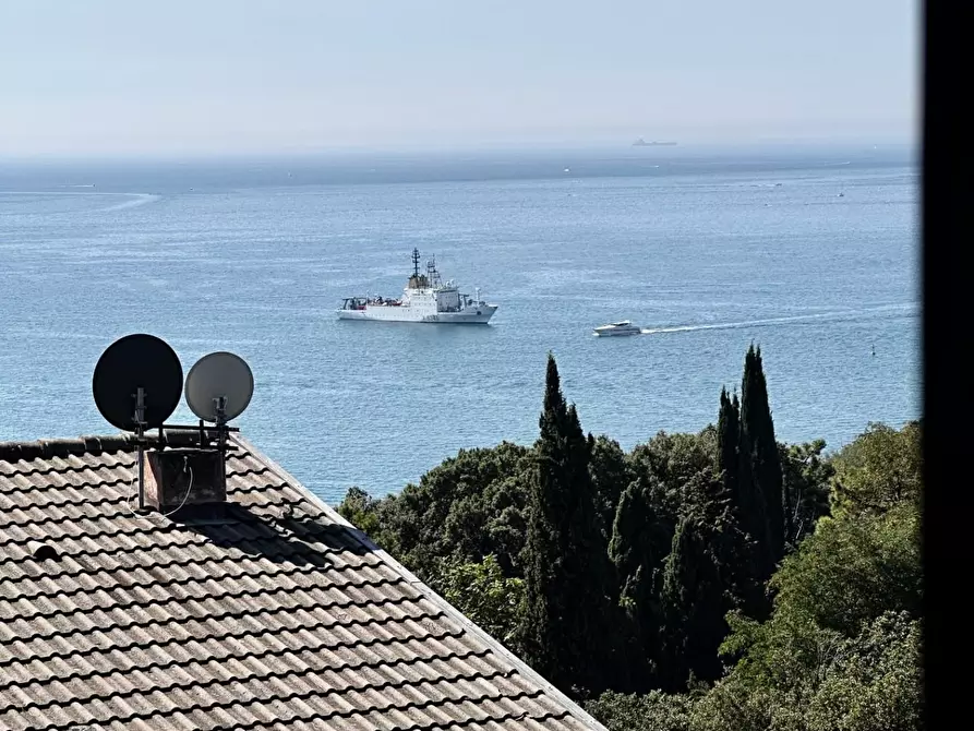 Immagine 2 di Appartamento in vendita  a Lerici