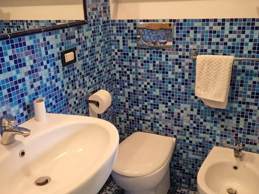 Immagine 15 di Appartamento in vendita  a Pisa