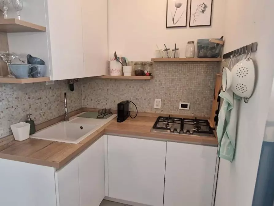 Immagine 13 di Appartamento in vendita  a Pisa