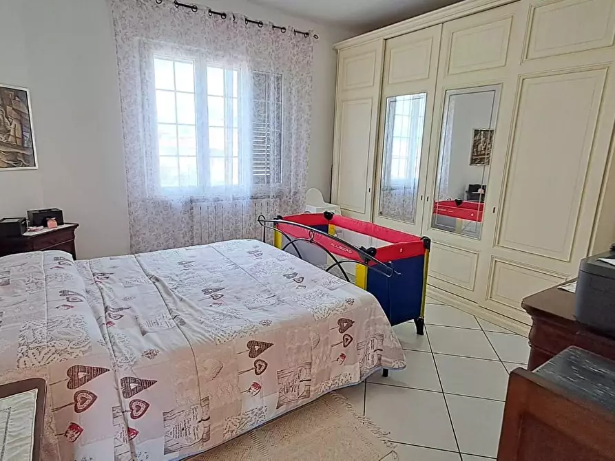 Immagine 16 di Appartamento in vendita  a Cecina