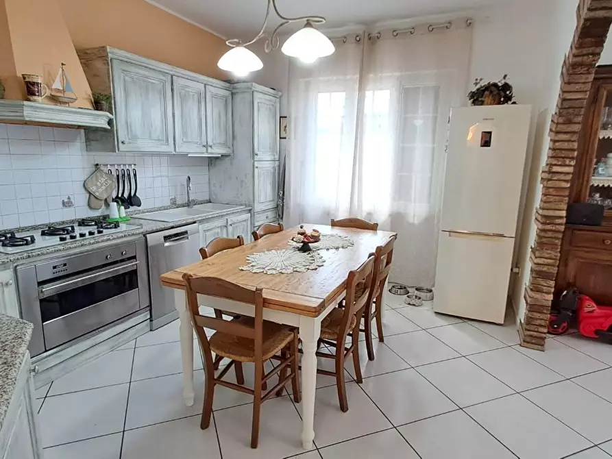 Immagine 8 di Appartamento in vendita  a Cecina