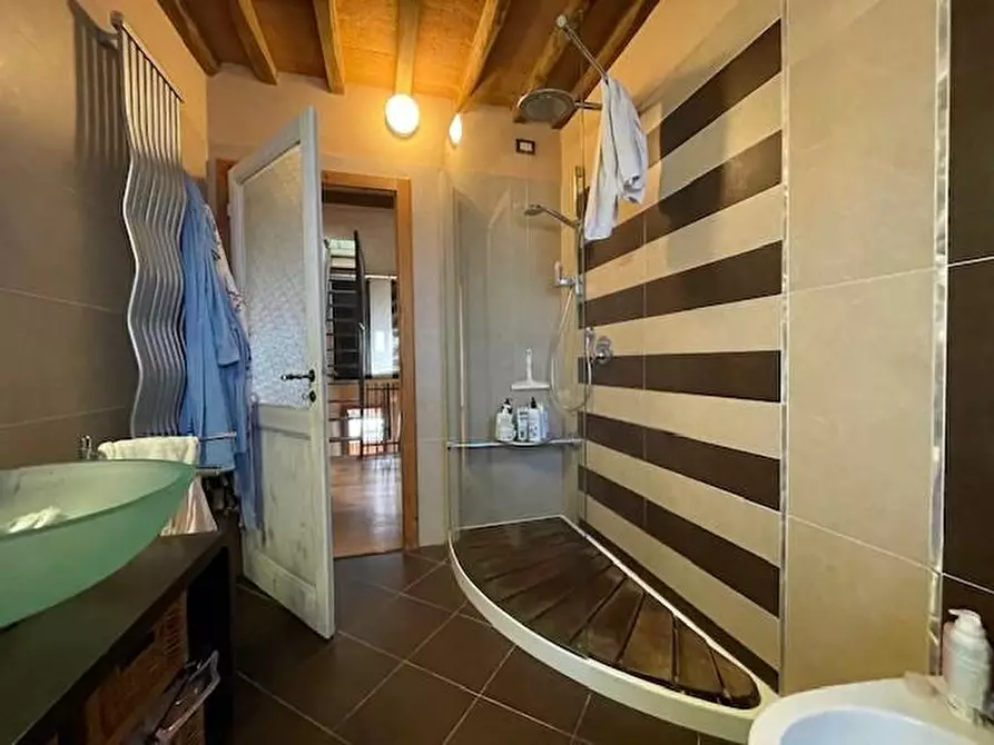 Immagine 13 di Terratetto in vendita  a Vecchiano