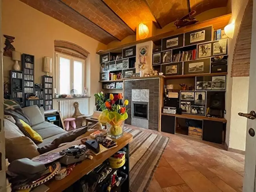 Immagine 1 di Terratetto in vendita  a Vecchiano