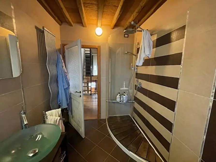 Immagine 12 di Terratetto in vendita  a Vecchiano