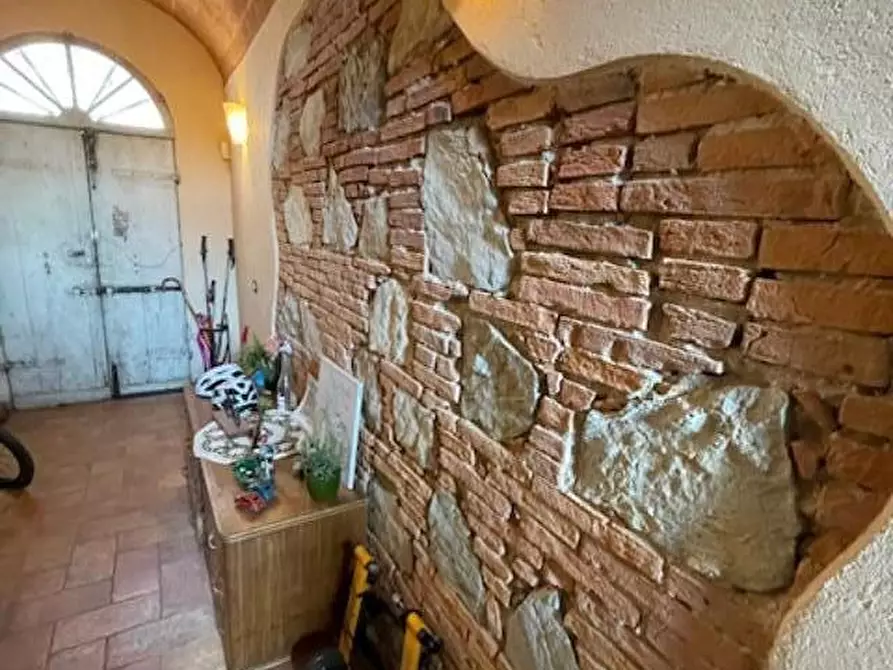 Immagine 23 di Terratetto in vendita  a Vecchiano