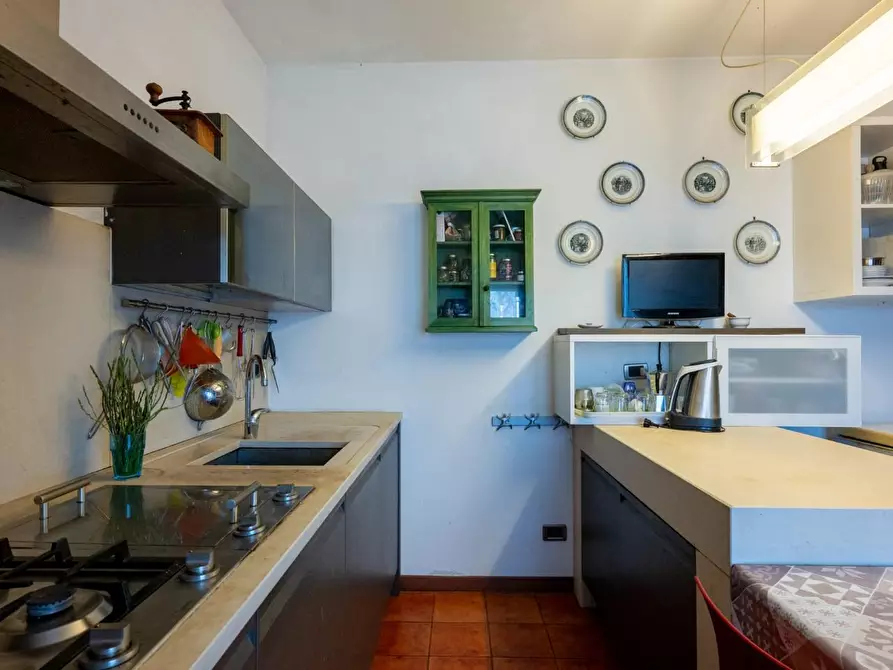 Immagine 8 di Appartamento in vendita  a Cascina