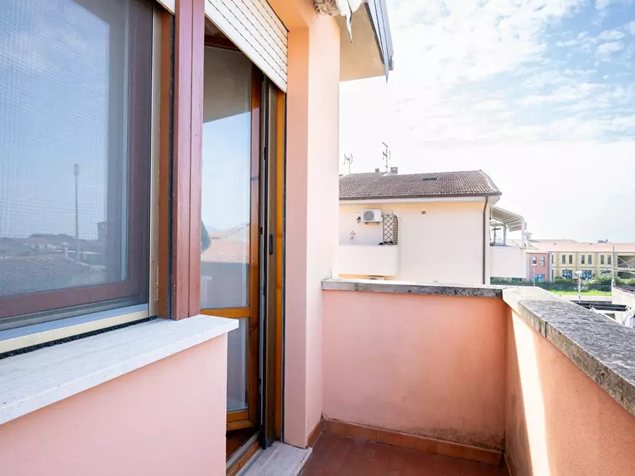 Immagine 29 di Appartamento in vendita  a Cascina