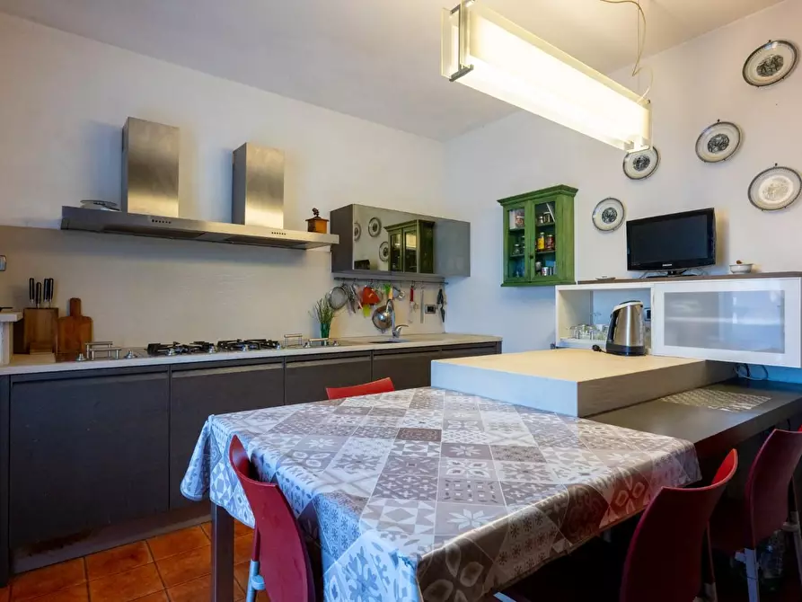 Immagine 7 di Appartamento in vendita  a Cascina