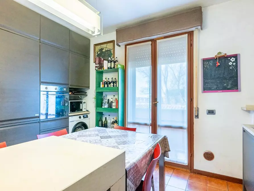 Immagine 9 di Appartamento in vendita  a Cascina