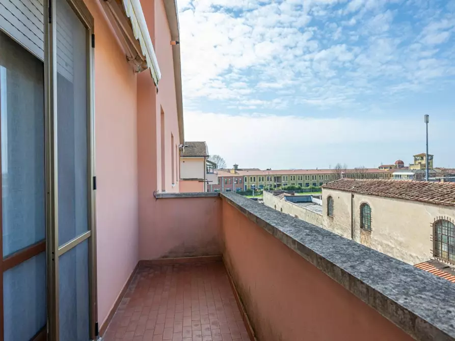 Immagine 10 di Appartamento in vendita  a Cascina