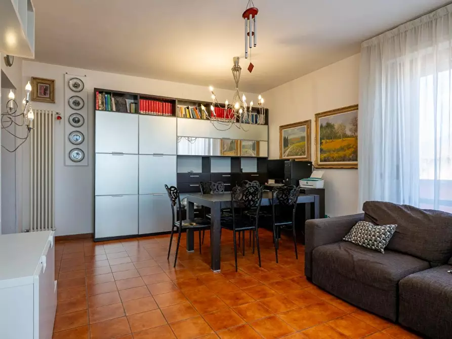 Immagine 5 di Appartamento in vendita  a Cascina