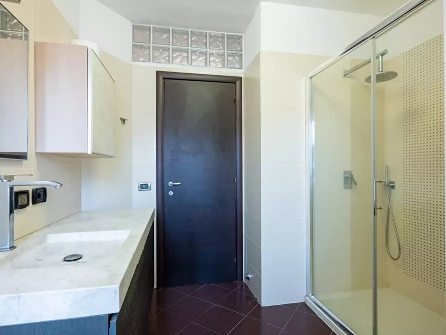 Immagine 32 di Appartamento in vendita  a Cascina