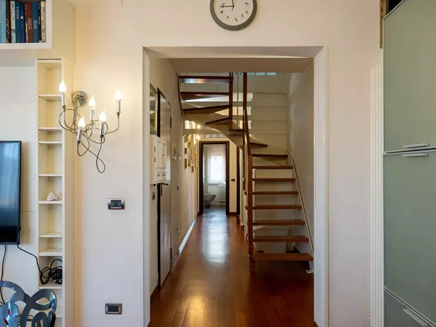 Immagine 11 di Appartamento in vendita  a Cascina