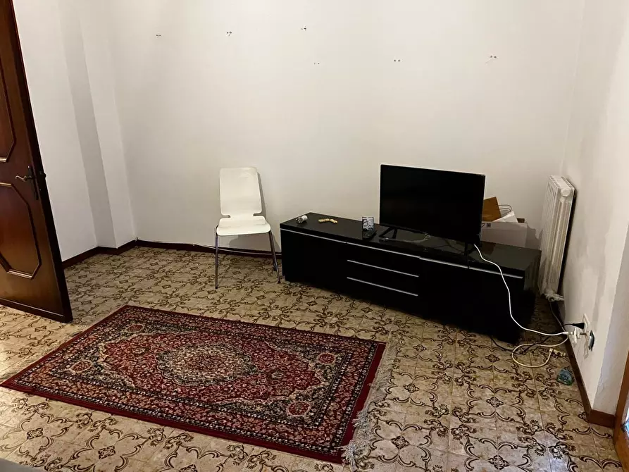 Immagine 1 di Appartamento in affitto  a Sarzana