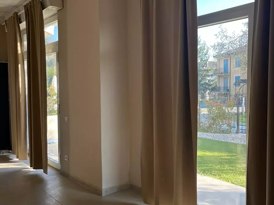 Immagine 5 di Appartamento in affitto  a Sarzana