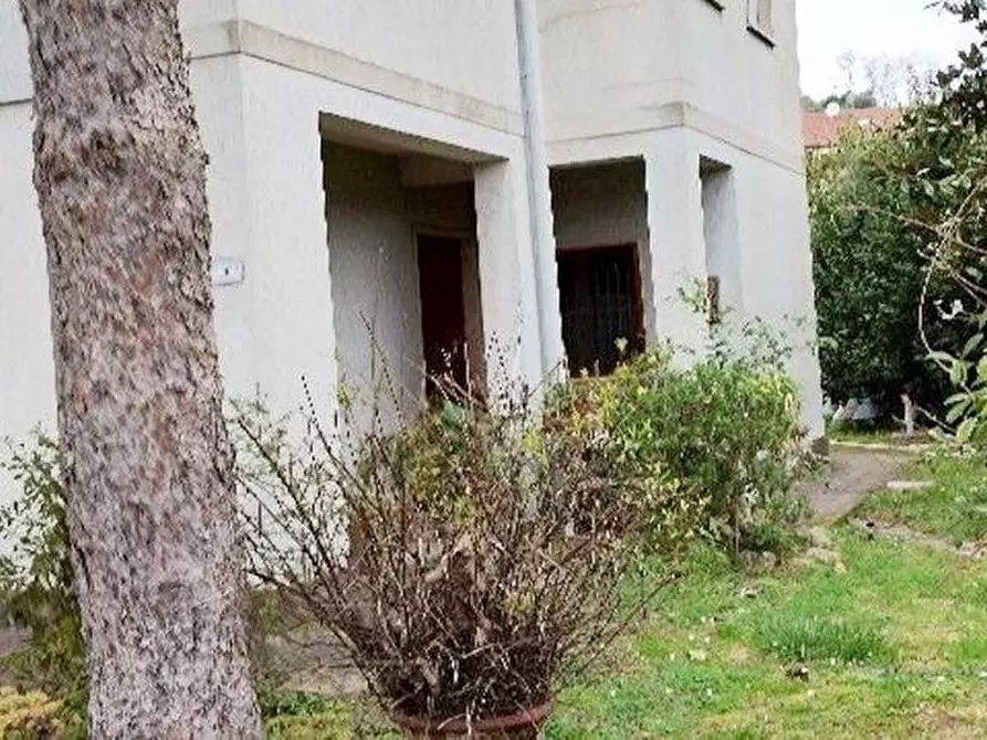 Immagine 7 di Casa indipendente in vendita  a Massarosa