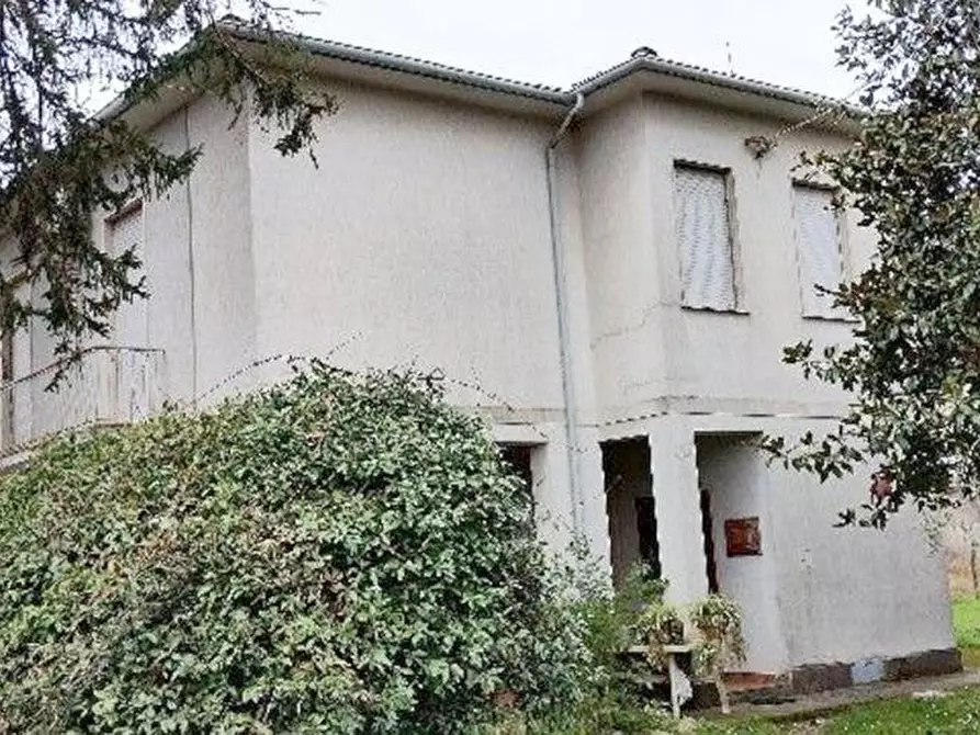 Immagine 1 di Casa indipendente in vendita  a Massarosa