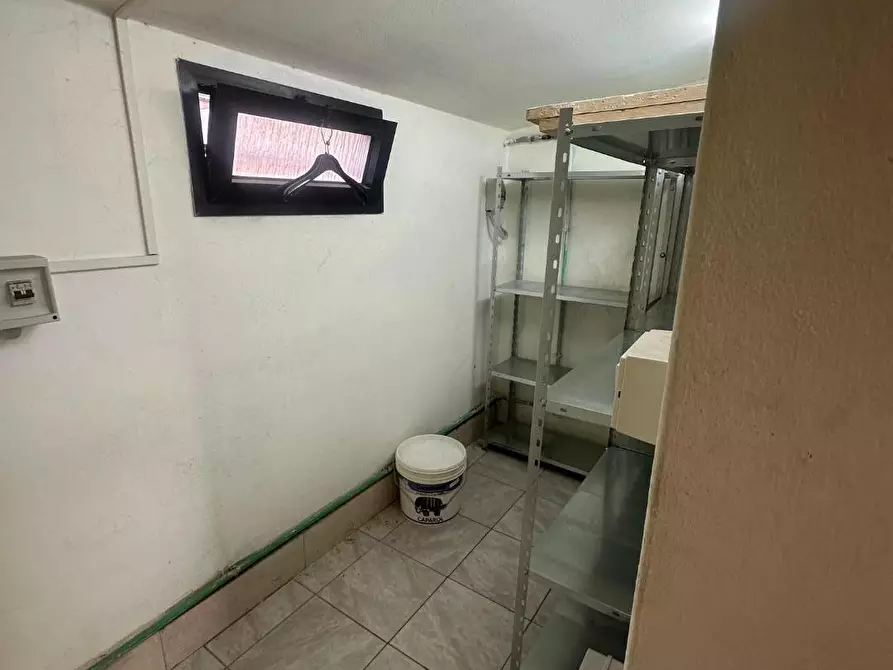 Immagine 4 di Laboratorio in vendita  a Vicopisano