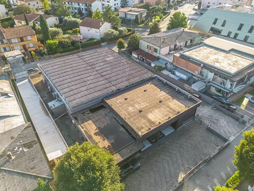 Immagine 104 di Capannone industriale in vendita  a Calcinaia