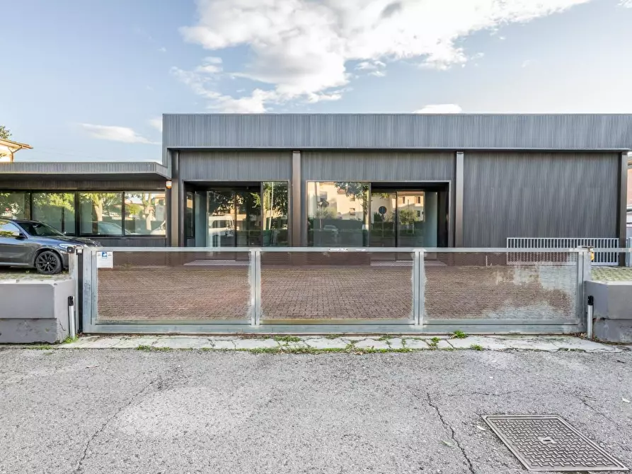 Immagine 120 di Capannone industriale in vendita  a Calcinaia