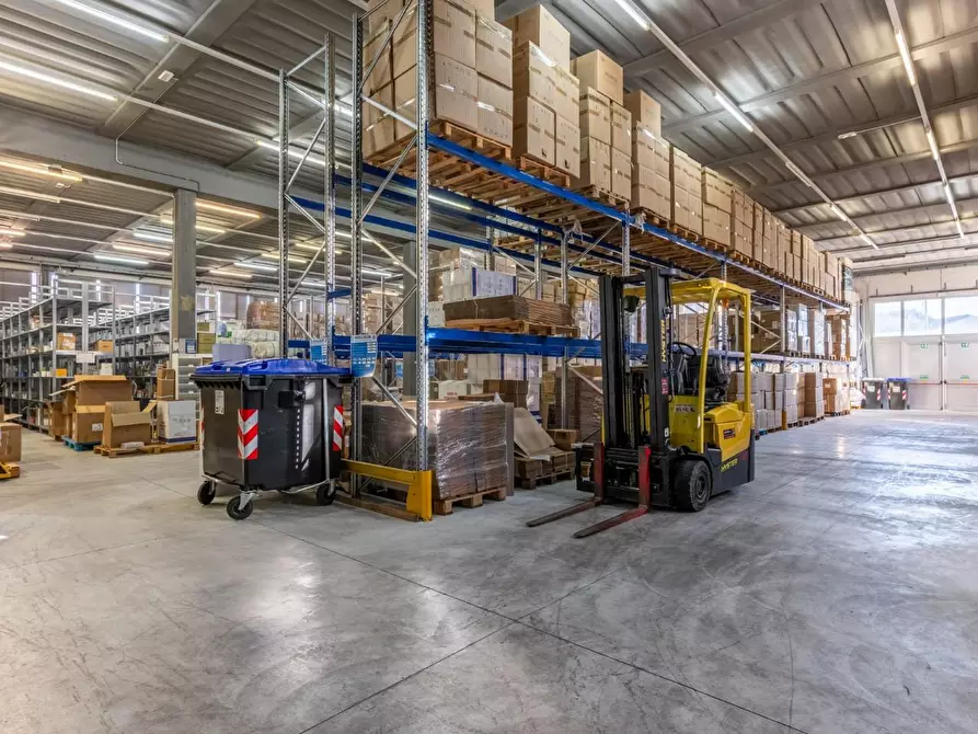 Immagine 62 di Capannone industriale in vendita  a Calcinaia