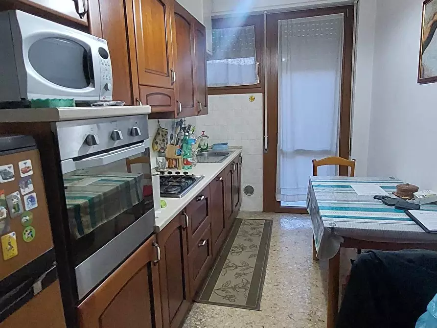 Immagine 2 di Appartamento in vendita  a Pontedera