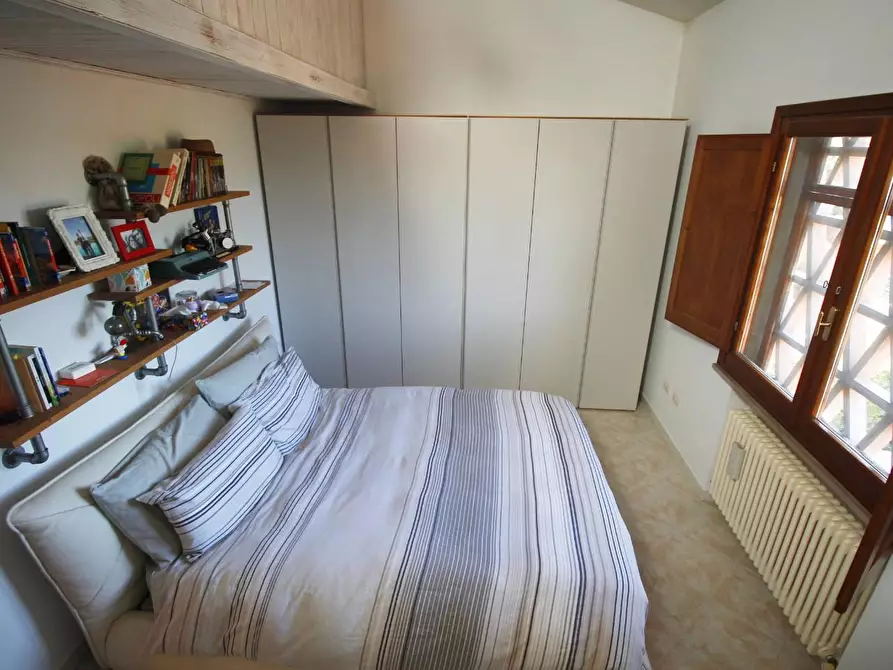 Immagine 19 di Casa colonica in vendita  a Empoli