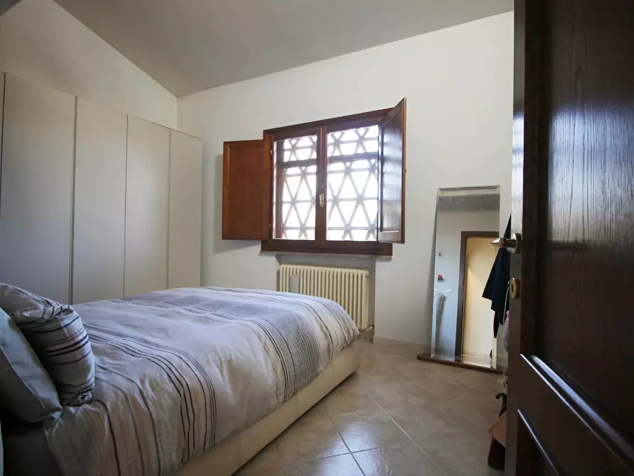 Immagine 23 di Casa colonica in vendita  a Empoli