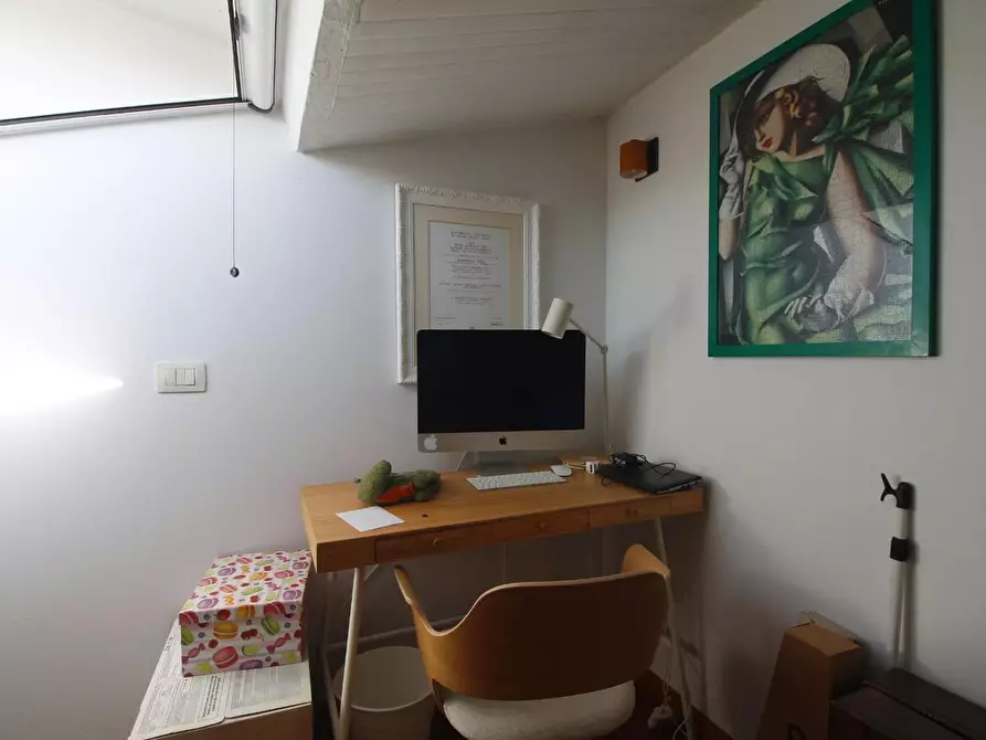 Immagine 22 di Casa colonica in vendita  a Empoli