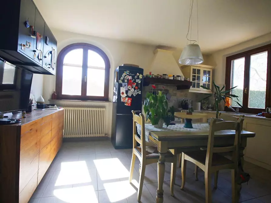 Immagine 7 di Casa colonica in vendita  a Empoli