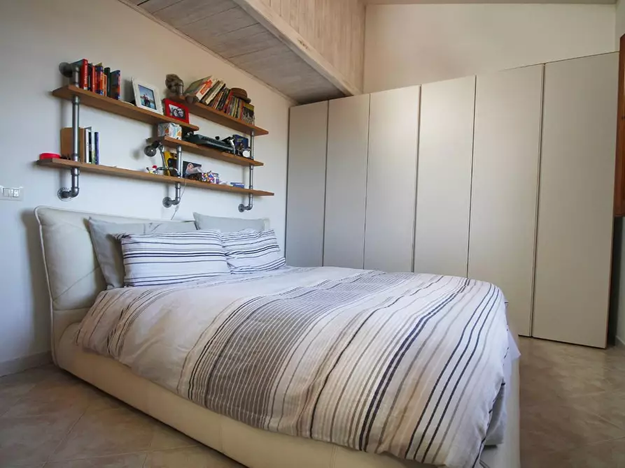 Immagine 17 di Casa colonica in vendita  a Empoli