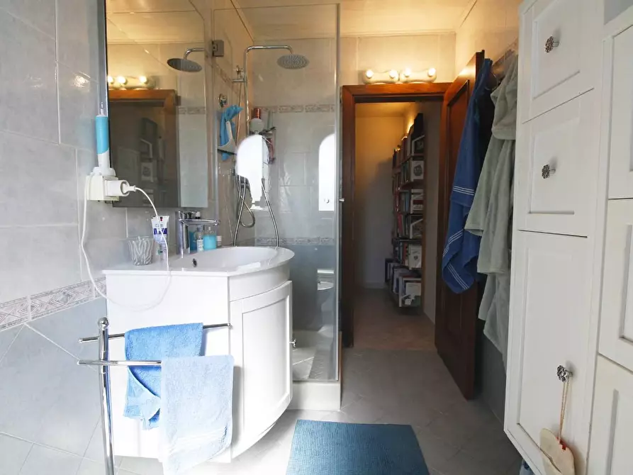 Immagine 16 di Casa colonica in vendita  a Empoli