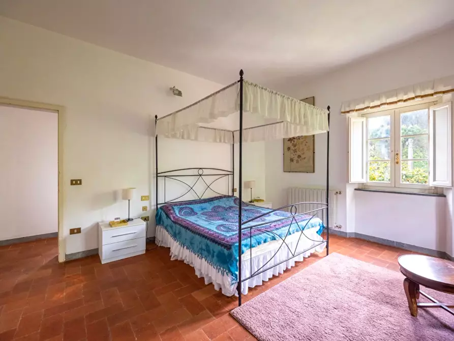 Immagine 62 di Casa colonica in vendita  a Vecchiano