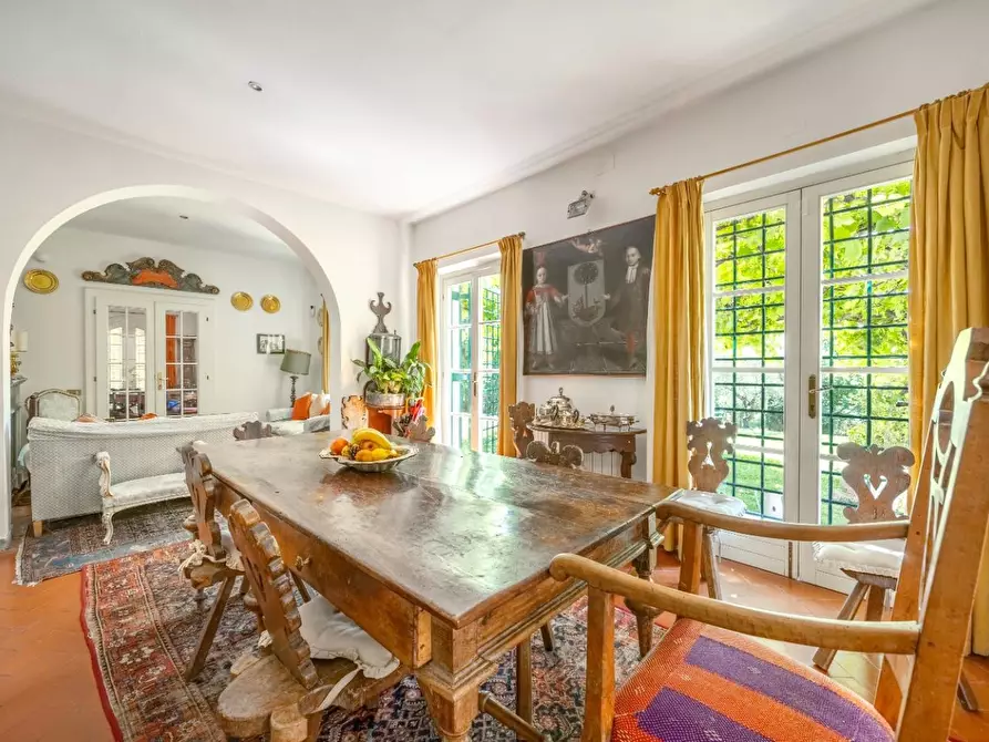 Immagine 76 di Casa colonica in vendita  a Vecchiano