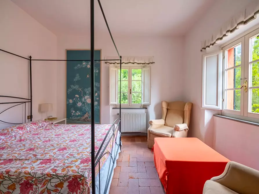 Immagine 56 di Casa colonica in vendita  a Vecchiano