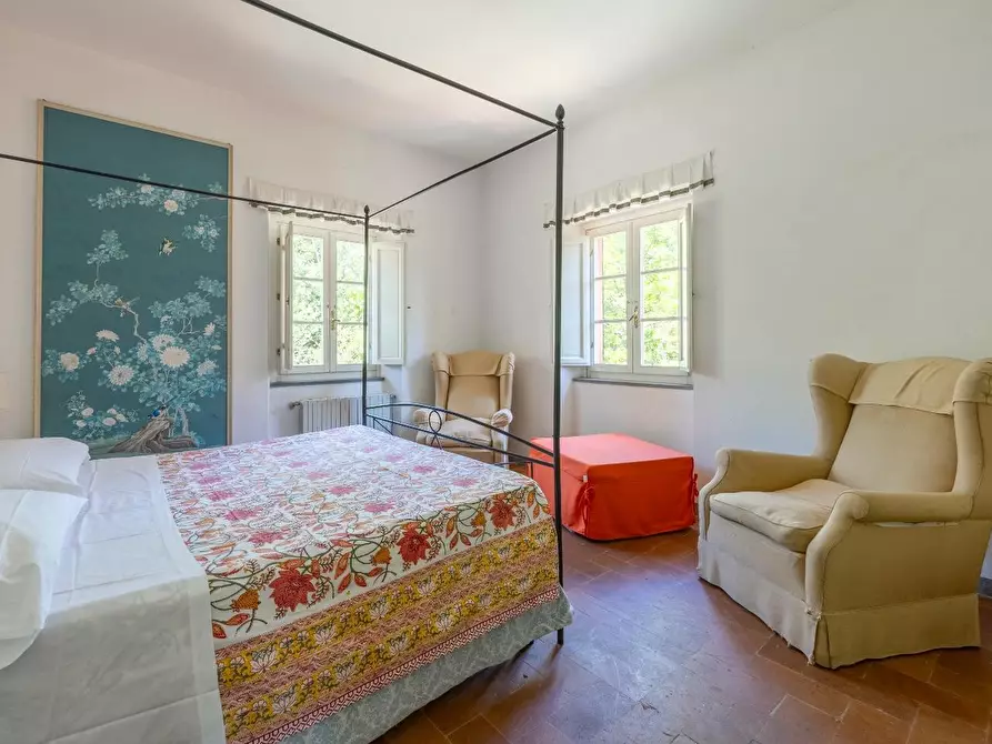 Immagine 20 di Casa colonica in vendita  a Vecchiano