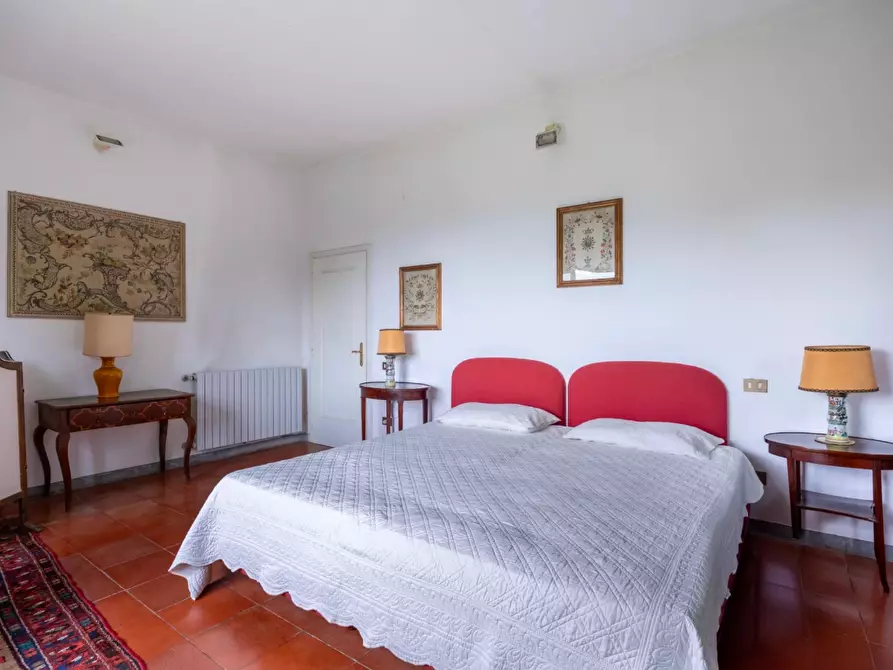 Immagine 44 di Casa colonica in vendita  a Vecchiano