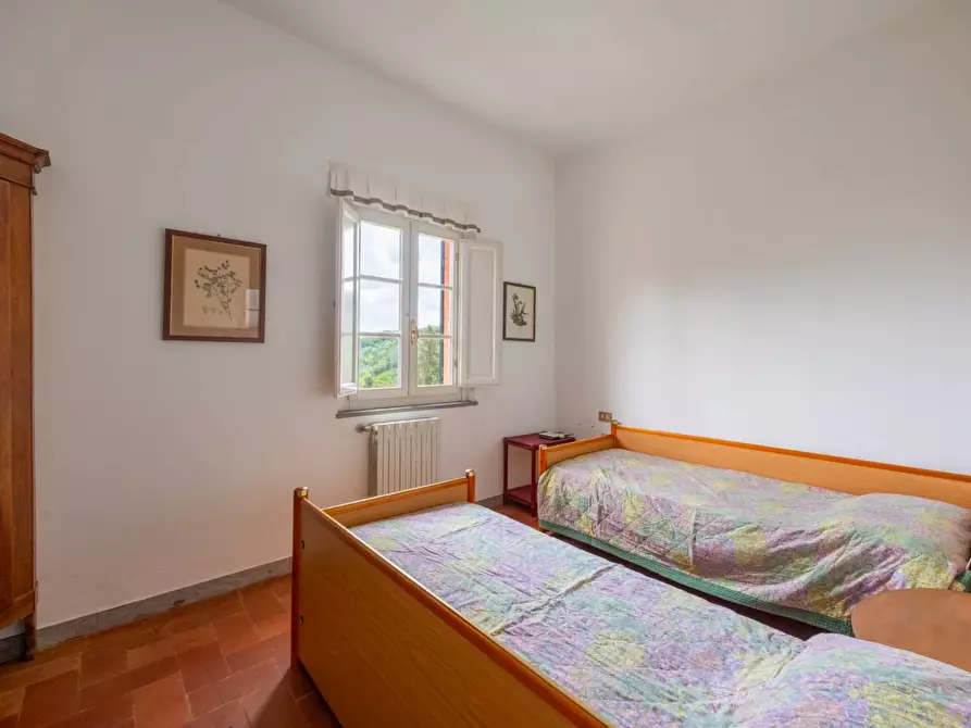 Immagine 59 di Casa colonica in vendita  a Vecchiano