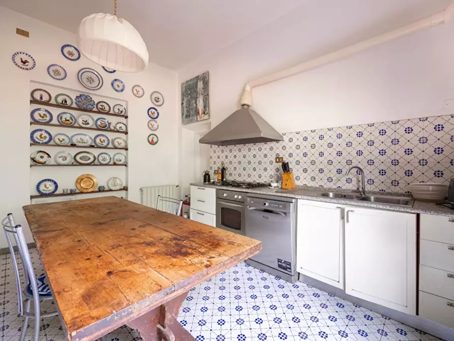 Immagine 30 di Casa colonica in vendita  a Vecchiano